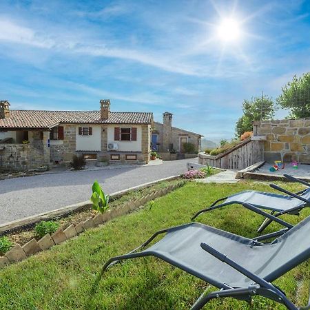Guesthouse Gospodi Cerovlje Εξωτερικό φωτογραφία