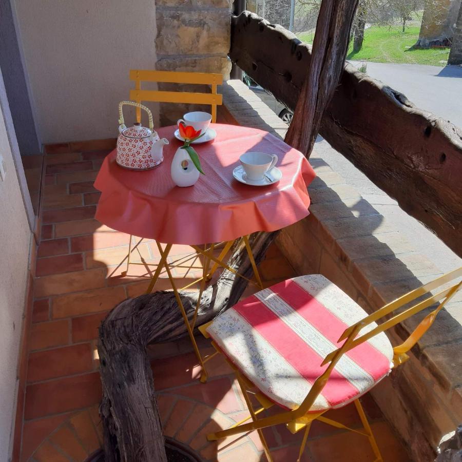 Guesthouse Gospodi Cerovlje Εξωτερικό φωτογραφία